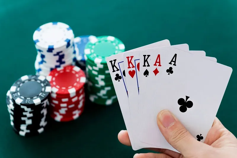 Kinh nghiem choi poker sunwin 2